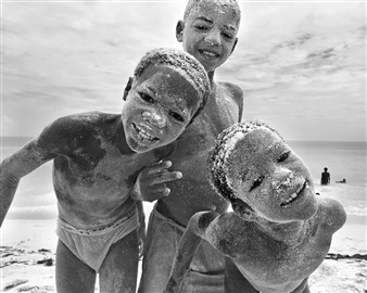 Heads in the Sand
Photograph on Fine Art Paper
15" x 18"